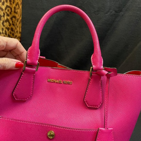 EUC Michael Kors medium saffiano leather tote bag deep fuschia - Picture 10 of 16